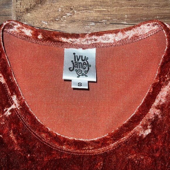 Ivy Jane Crushed Velvet Swing Top Cross Appliqué Long Sleeve - Picture 2 of 2